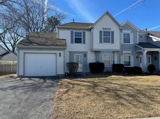 1217 Regent Dr, Mundelein, IL 60060