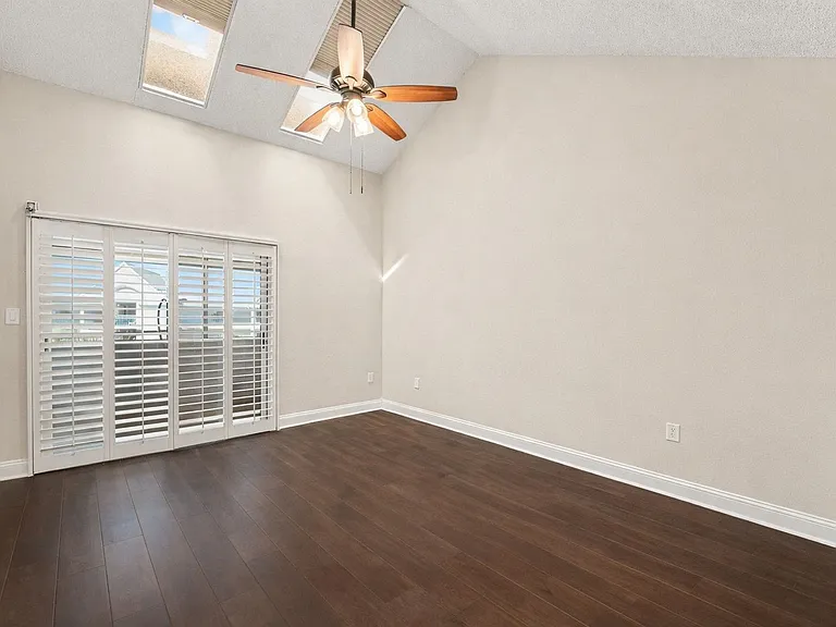 5567 Sea Forest Dr #324 — Photo 7