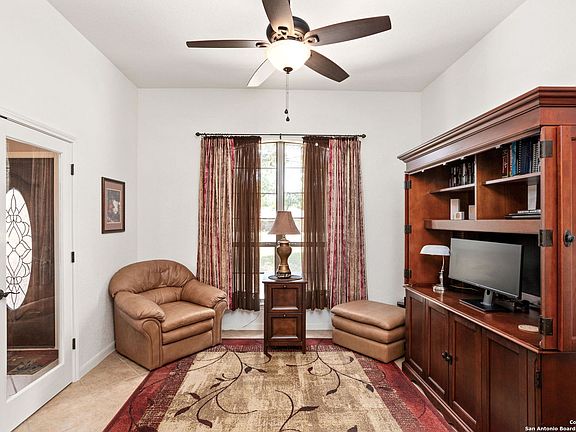 5th image of 328 ROSE GARDEN DR