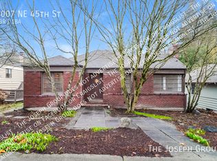 4007 NE 45th St, Seattle, WA 98105