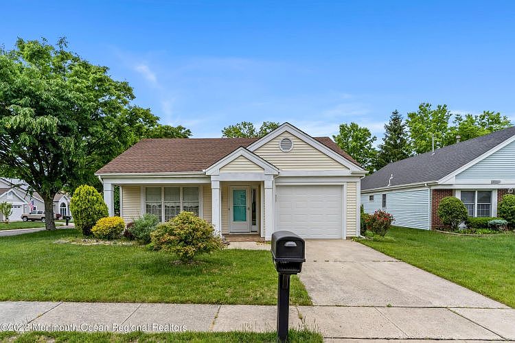 1st image of 1500 Quince Pl