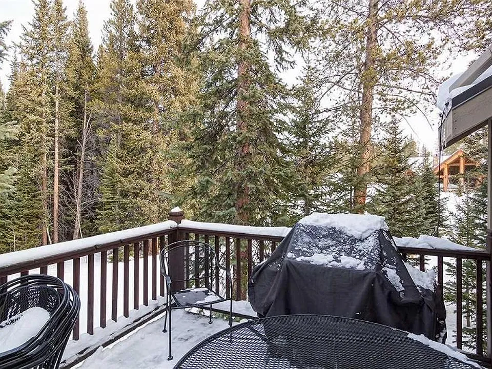 27 Settlers Dr