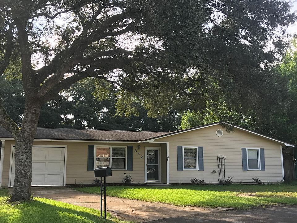 1st image of 352 Lisette Ct