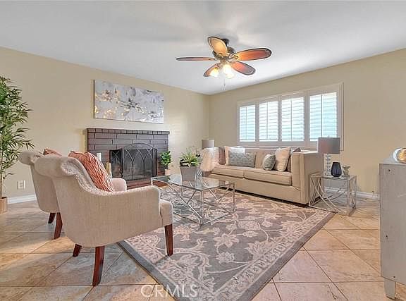 3rd image of 8806 Holly St