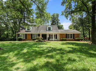 12306 Borcherding Ln, Saint Louis, MO 63131