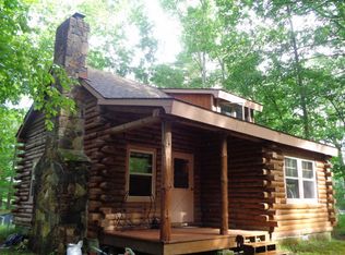 110 Sylvandale Ln, Dingmans Ferry, PA 18328