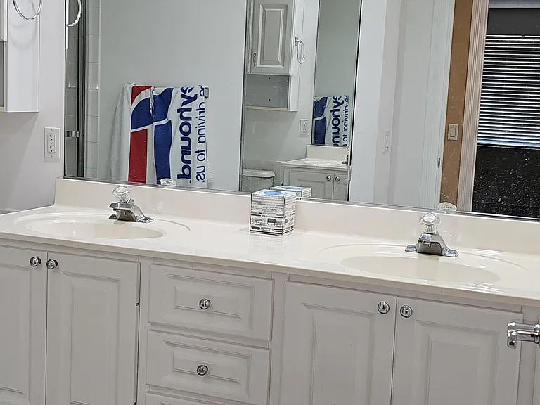 7960 SE Peppercorn Ct — Photo 12
