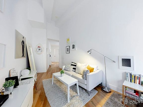 4th image of 99 Johnson Ave #1225