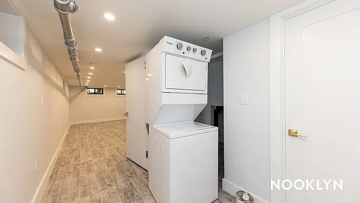 Rented by Nooklyn NYC LLC | media 23