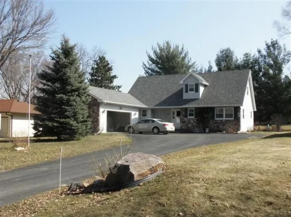 350 Bowman Rd, Wisconsin Dells, WI 53965