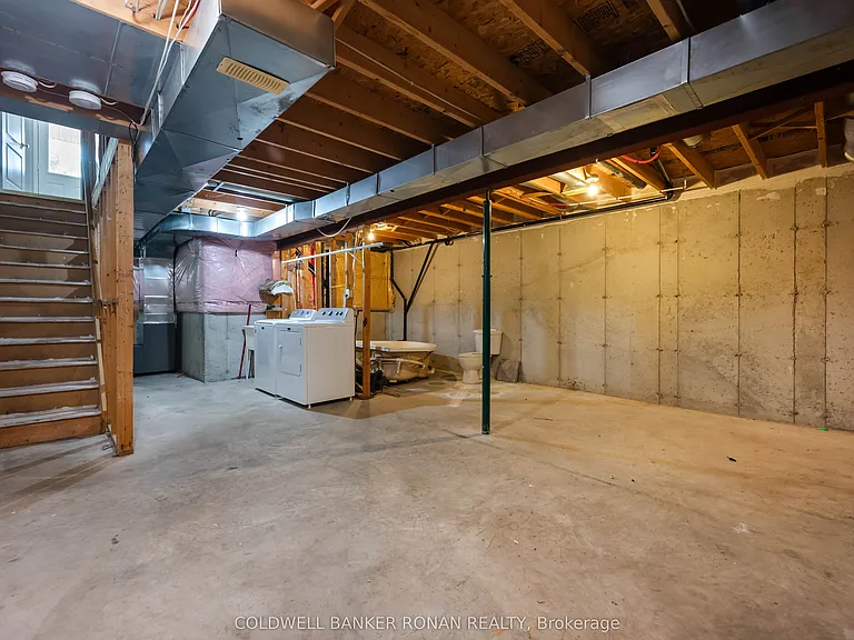 77 Montgomery Blvd — Photo 43
