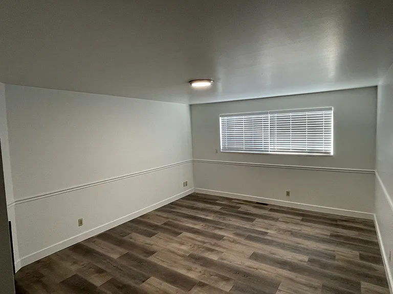 880 West Ln #678 — Photo 9