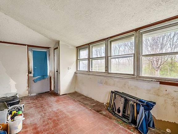 36th image of 4217 Cartersburg Rd
