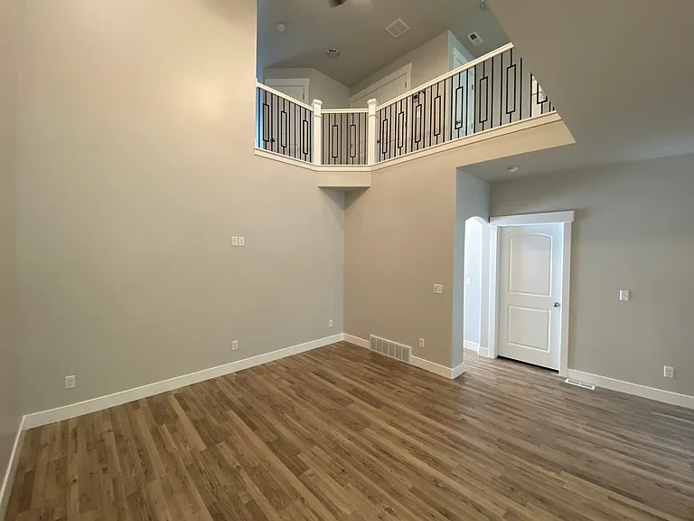 407 N 360 W — Photo 5