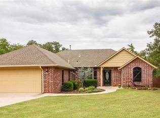 801 Hidden Oaks Way, Guthrie, OK 73044