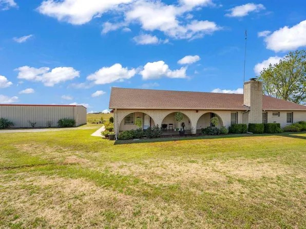 2830 E Ballpark Rd, Marlow, OK 73055