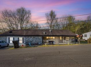 161 Orchard Ave, Rossville, GA 30741