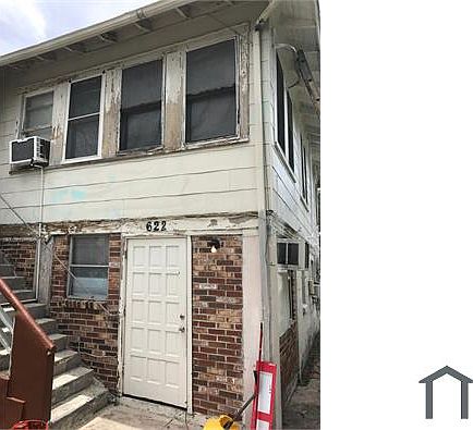 1st image of 622 14th St N Unit 1/2