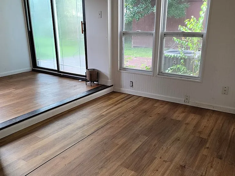 2101 Caseyville Ave — Photo 17