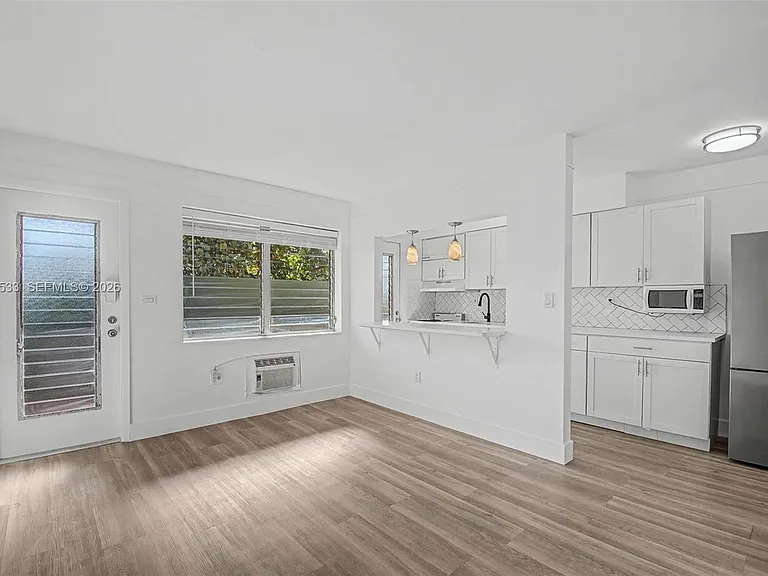 60 NW 79th St #10 — Photo 6