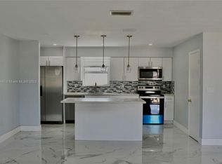 7540 Raleigh St, Hollywood, FL 33024