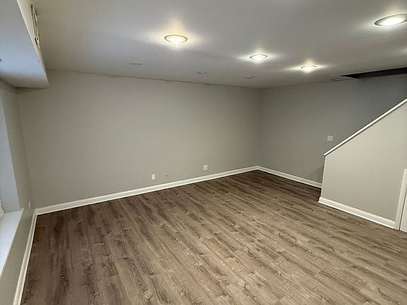 4th image of 744 W Gordon Ter APT 108