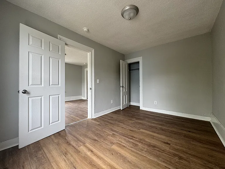 354 Blatchley Ave #B2 — Photo 2