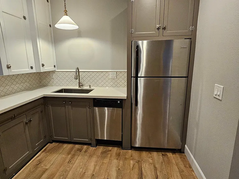 2024 Grand Ave #C — Photo 5