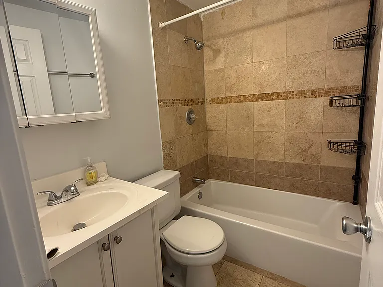 100 Granada Rd — Photo 9