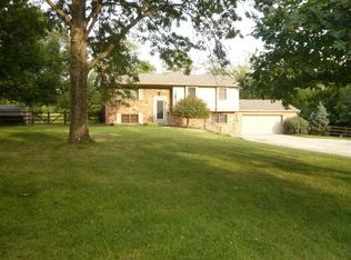 9324 Schlottman Rd, Loveland, OH 45140