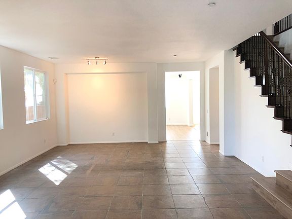 5th image of 5051 Glenview St