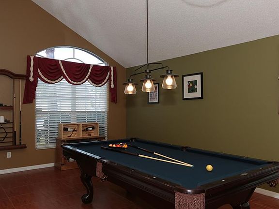 3rd image of 1805 Wedgewood Way