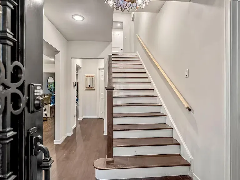 3741 Charleston St — Photo 7