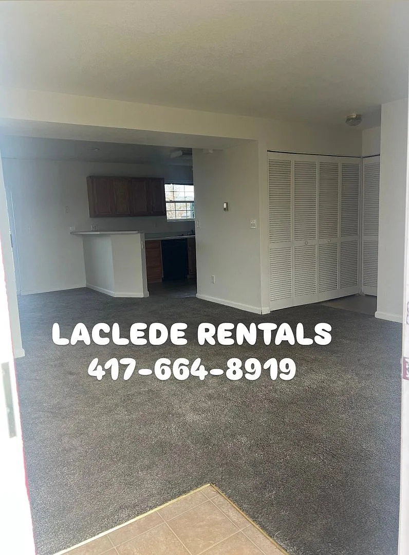 3 Bedroom 2.5 Bathroom Townhouse For Rent — Photo 2
