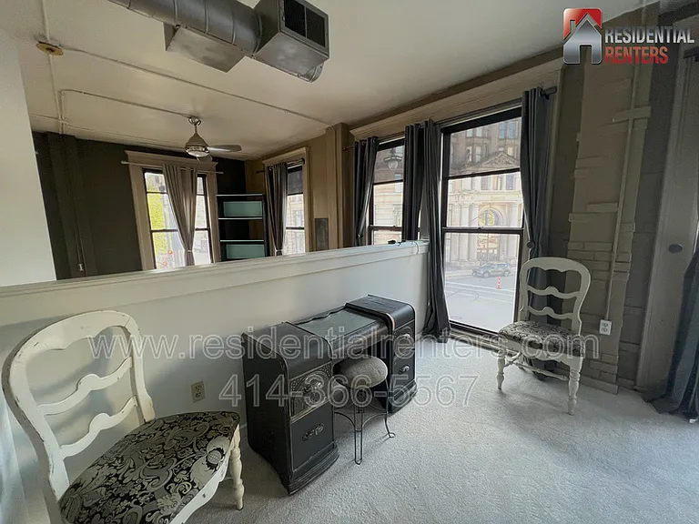 108 W Wells St #2D — Photo 8