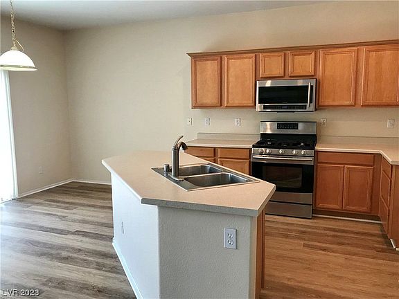3rd image of 2330 Reading Hills Ave