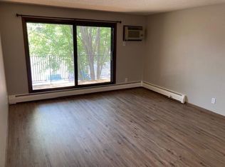 1887 Silver Bell Rd APT 215, Eagan, MN 55122