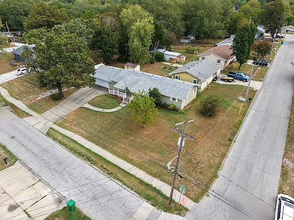 4th image of 1261 W North Street