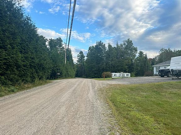 4th image of 49 Spring Rd