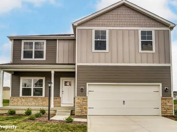 5742 Orchard Lakes Trail Dr, Canal Winchester, OH 43110