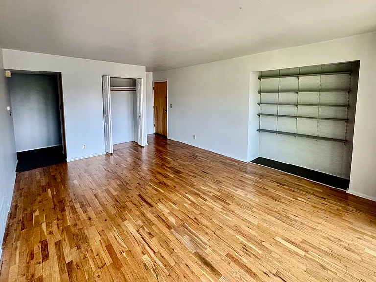 728 Saint Charles St #3 — Photo 5