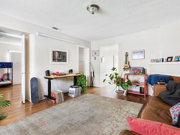 5th image of 10845 Pickford Way