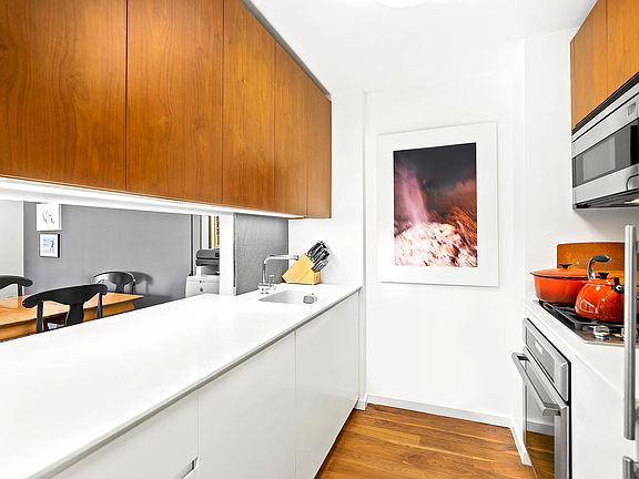 4th image of 515 E 72nd St APT 11C