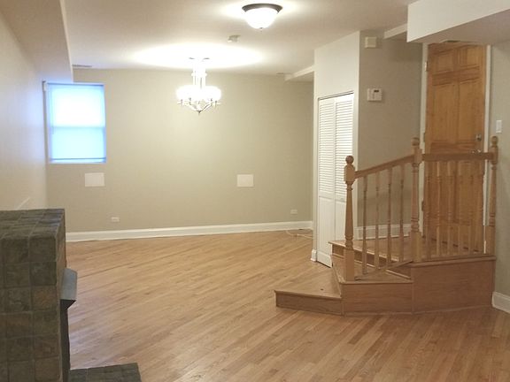 3rd image of 7726 N Paulina St APT 1
