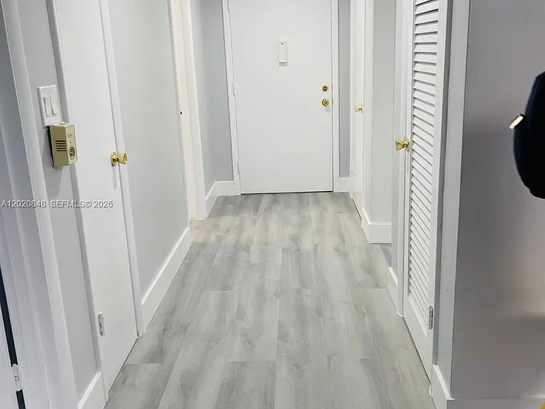 9175 SW 77th Ave #306 — Photo 4