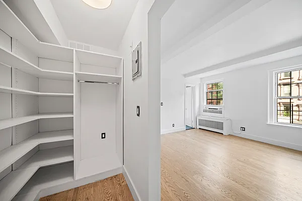 Rented by Vector New York, LLC | media 19