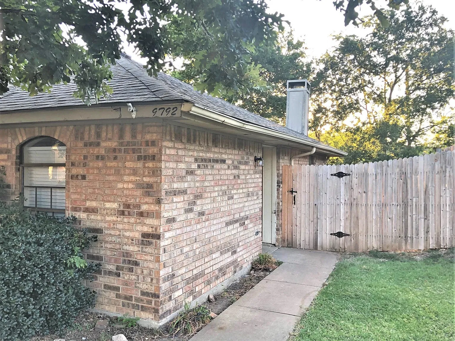 3 bed, 1262 sqft, $1,725 — Photo 2