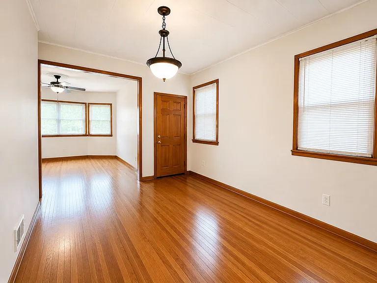38 W 53rd St #1 — Photo 2