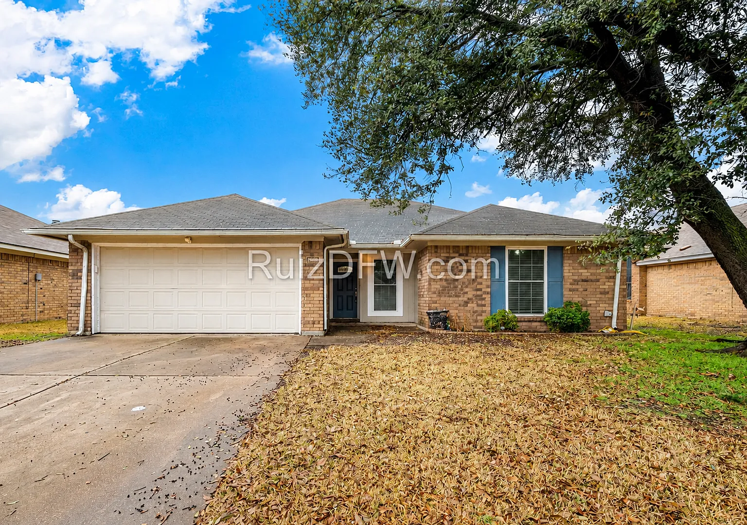 Single-family home in 76134 — Photo 1