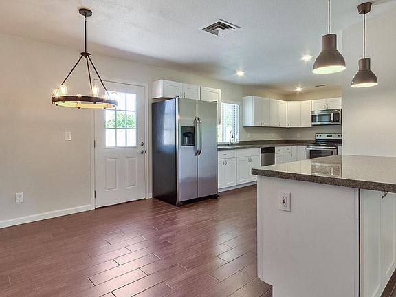 5th image of 17630 N 42nd Pl